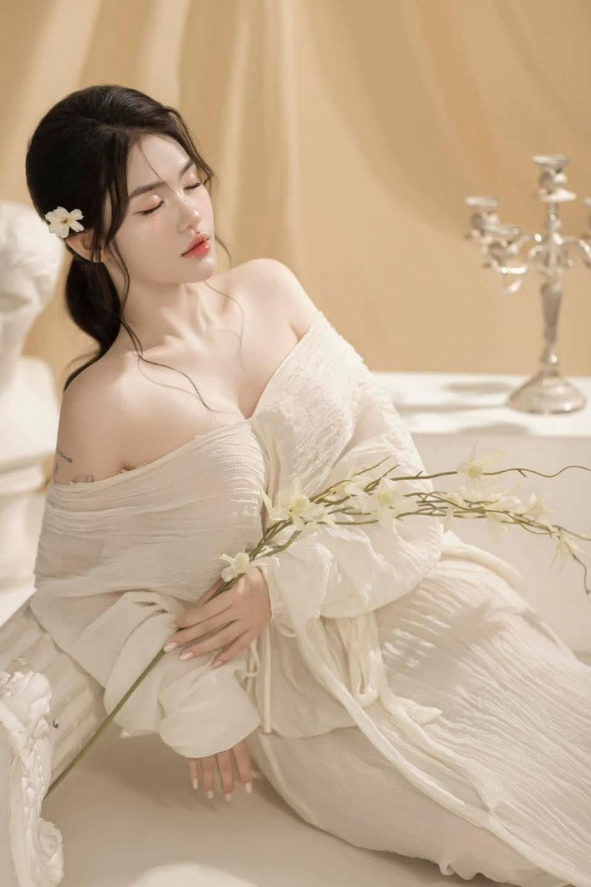 ALDN-117 Mẹ nuôi đang mang thai.